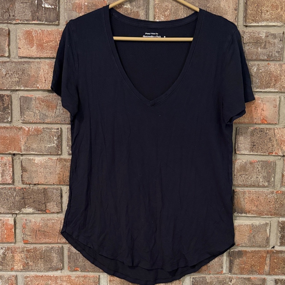 Abercrombie & Fitch Black V-Neck Short Sleeve Tee